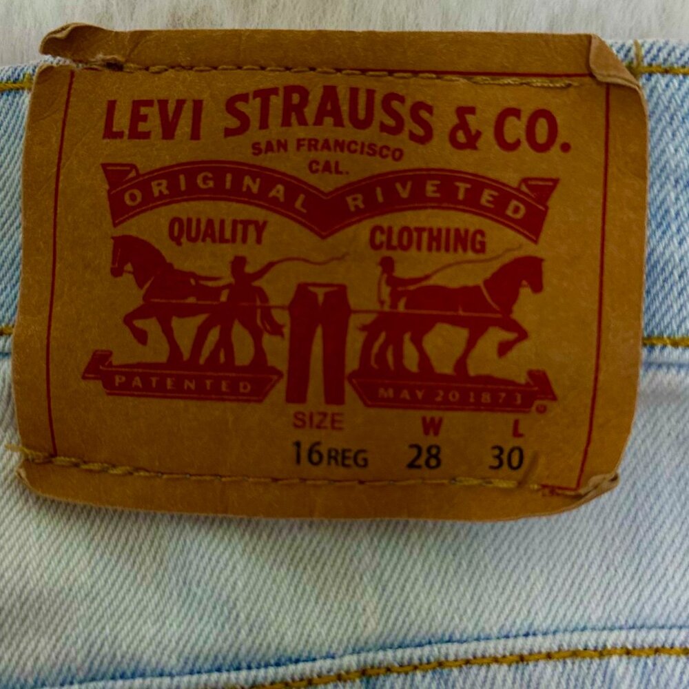 Levi’s Boys Light Wash Jeans - Picture 8 of 10